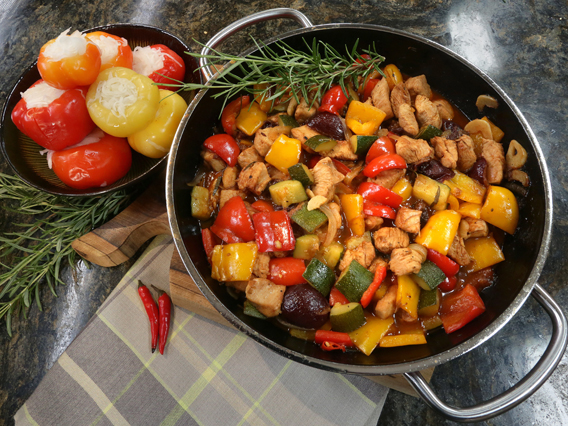 Ewa Wachowicz / Przepisy / Ragout z indyka